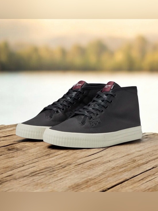 Globe Other - Globe Gilette Mid Black Sneakers Men’s Size 10.5